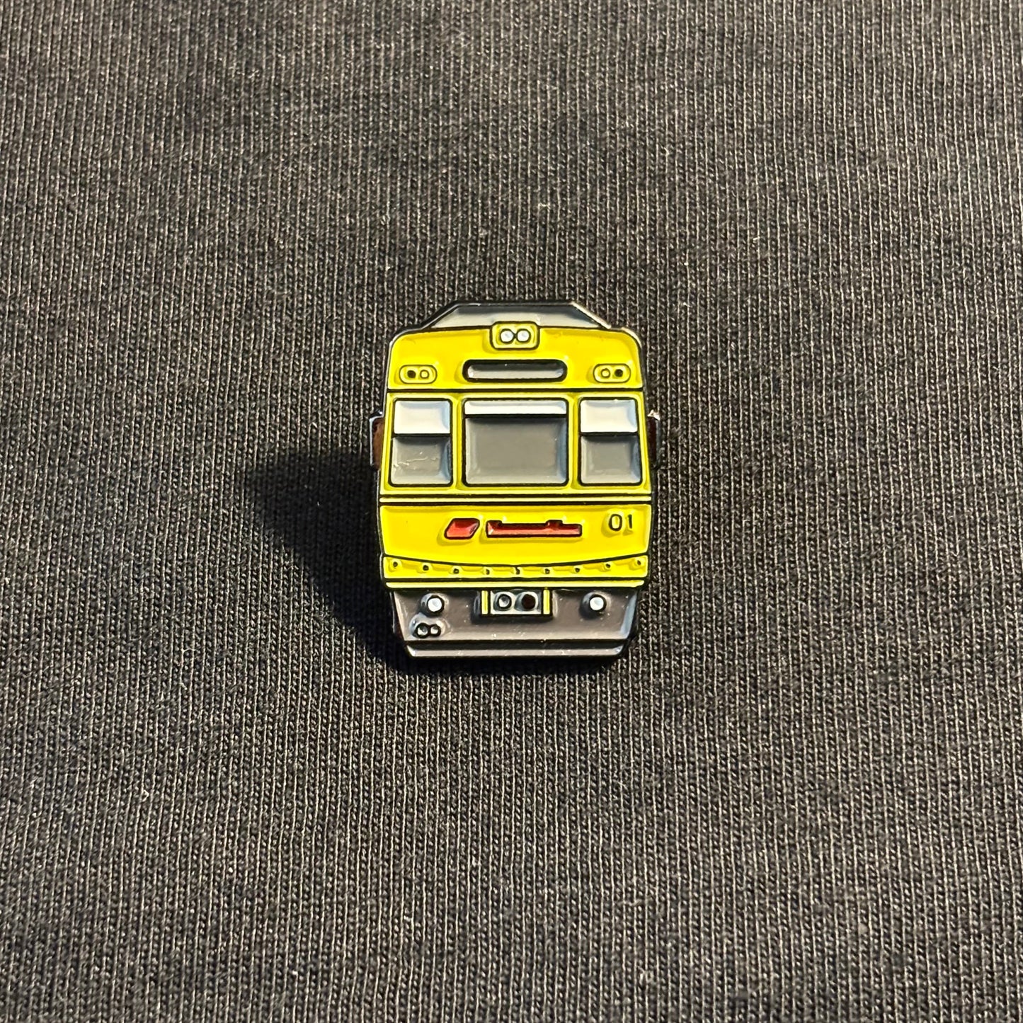 QLD SEQ train pin - EMU (current livery)