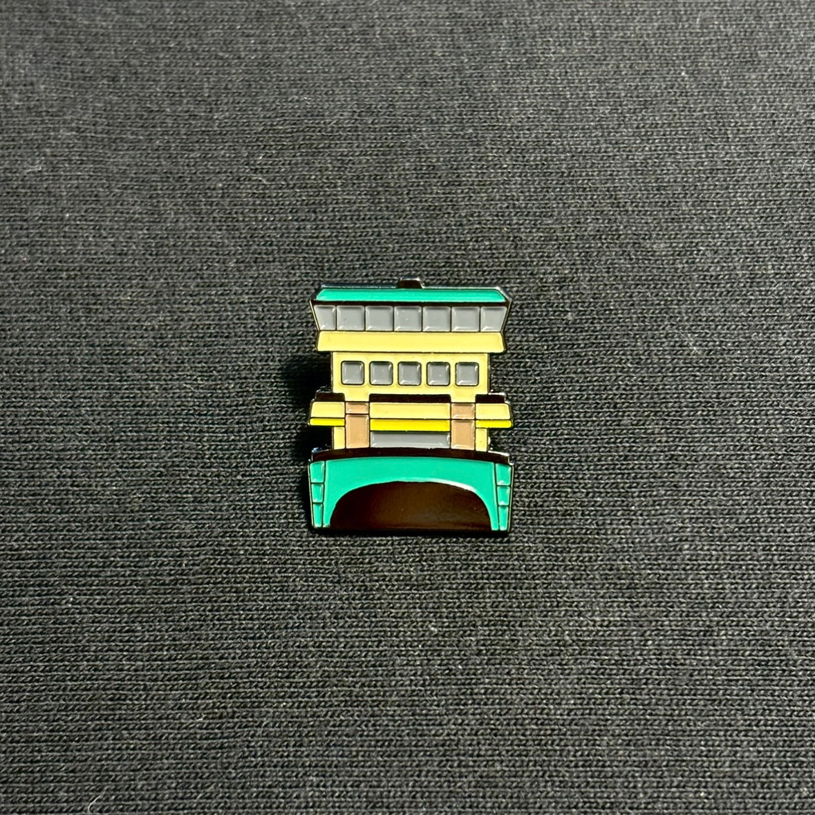 SYD ferry pin (emerald-class)