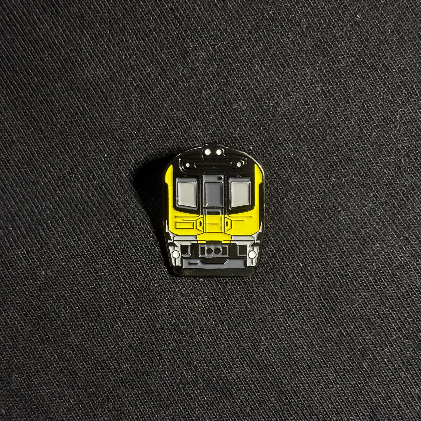 WLG Matangi train pin