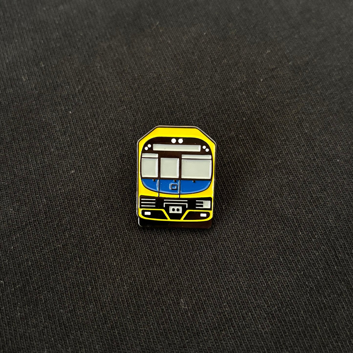 NEW!! SYD H-set train pin (OSCAR)