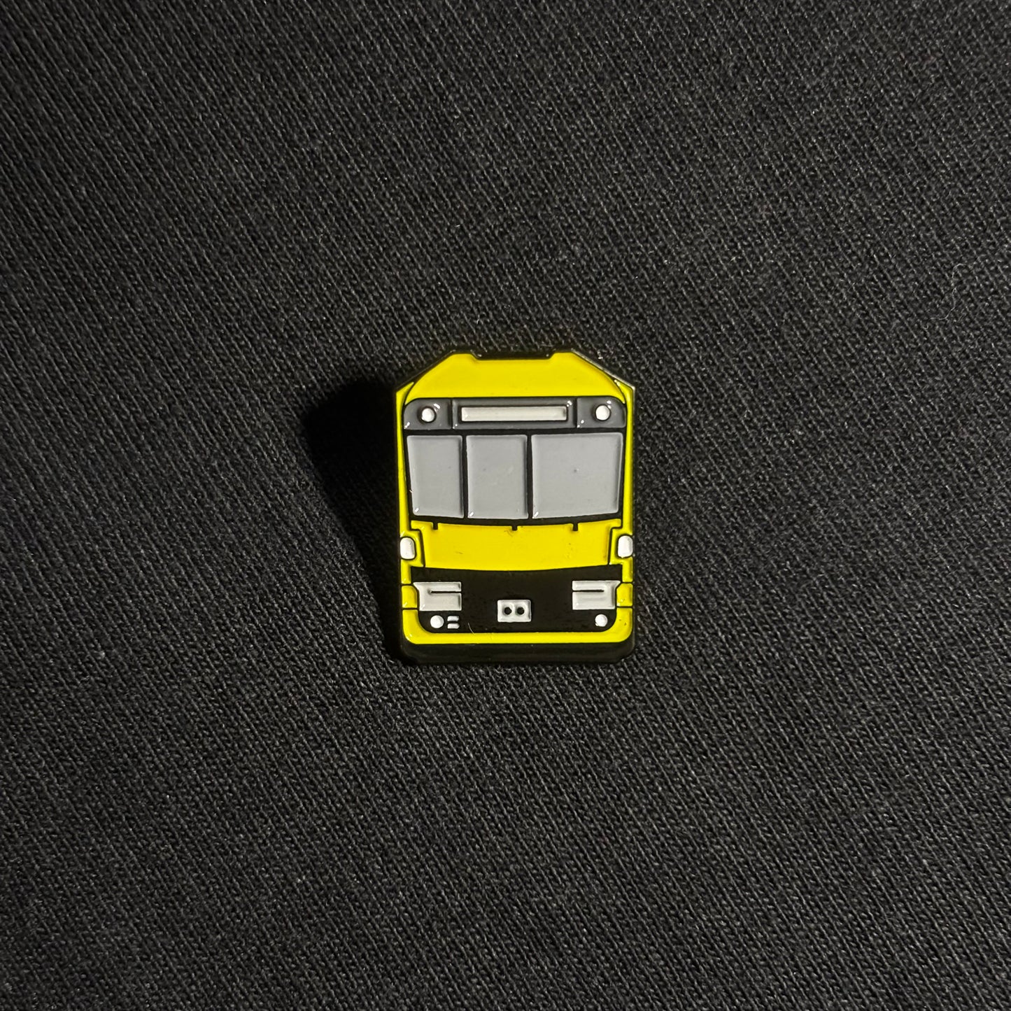 SYD A-set train pin (Waratah)